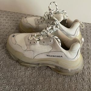 Balenciaga triple S